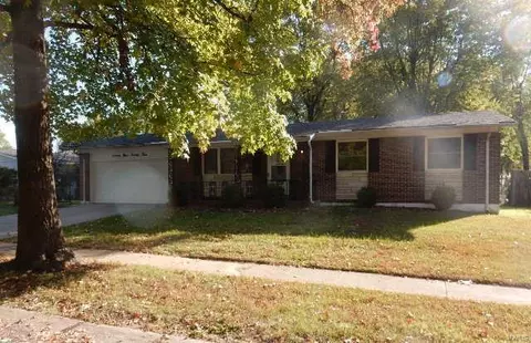 11924 Del Reo Ct, Saint Louis, MO 63138