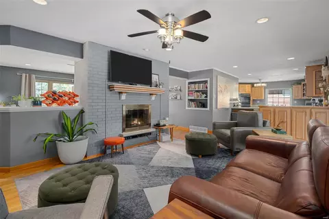 9866 Sappington Rd, Saint Louis, MO 63128 photo 7