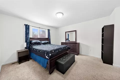 Bedroom - 11054 Arbor Gardens Dr, Bridgeton, MO 63044 photo 1 of 4