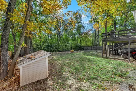 Exterior - 800 Forest Run Dr, Eureka, MO 63025 photo 4 of 8