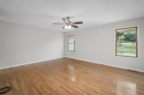 Living - 716 Guenevere Dr, Ballwin, MO 63011 photo 10 of 10