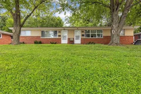 3532 Wright Ave, Saint Ann, MO 63074 photo 2
