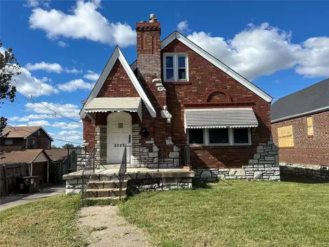 8715 Annetta Ave, Saint Louis, MO 63147