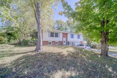 1323 Truman Ave, Rolla, MO 65401 photo 1