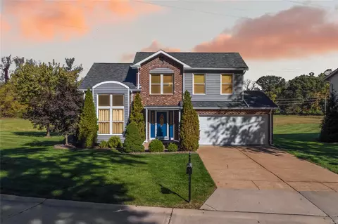 14731 Deerhorn Dr, Chesterfield, MO 63017