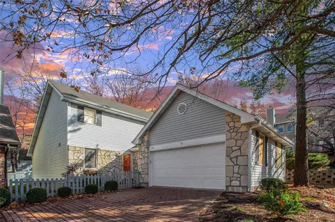 1594 Milbridge Dr, Chesterfield, MO 63017