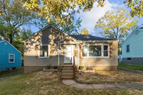 1931 Bainbridge Dr, Saint Louis, MO 63133