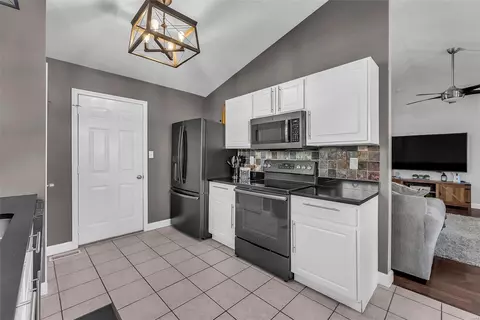 601 Midland Dr, O'fallon, MO 63366 photo 8