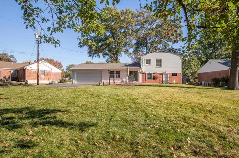 321 Nantucket Dr, Ballwin, MO 63011 photo 32