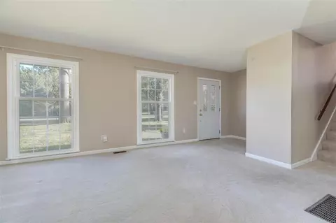 321 Nantucket Dr, Ballwin, MO 63011 photo 4