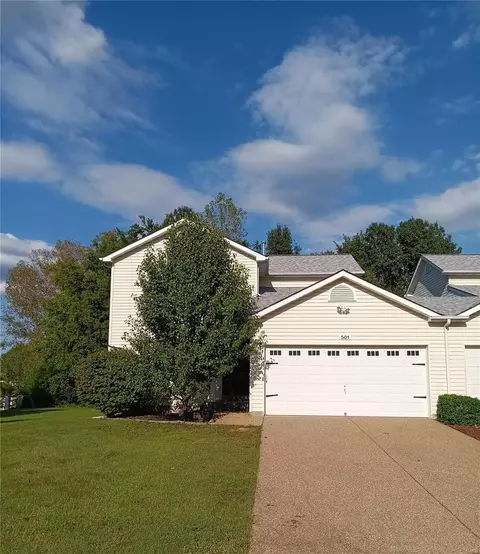 501 Donna Marie Dr #2048A, Wentzville, MO 63385