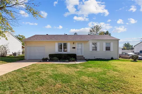 2544 Bonniebrook Dr, Maryland Heights, MO 63043