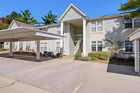 636 Sugar Trail Ct #3, Saint Peters, MO 63376