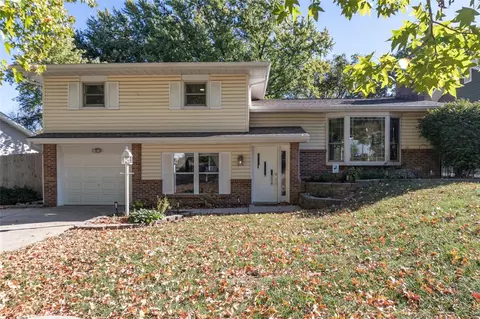 331 Westminster Dr, Saint Peters, MO 63376
