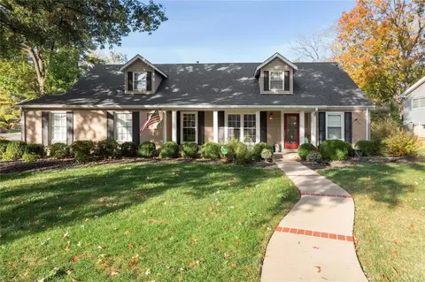 751 Elmwood Ave, Saint Louis, MO 63122