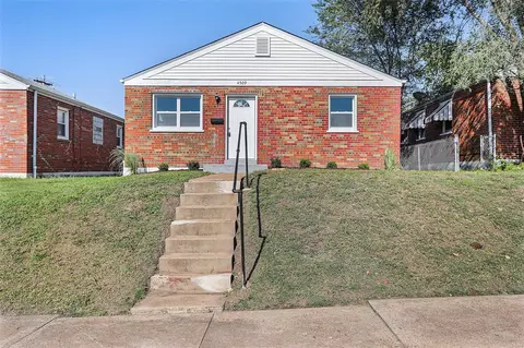 4509 Penrose St, Saint Louis, MO 63115