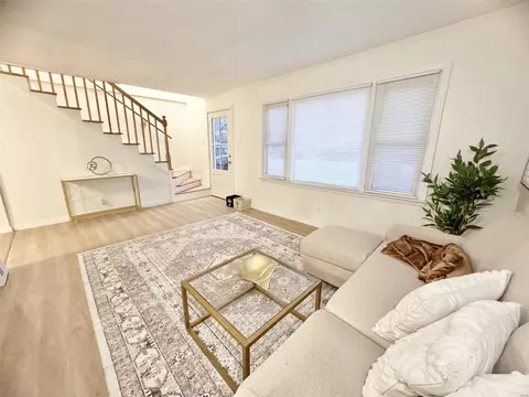 Living - 3729 Dixie Dr, Saint Ann, MO 63074 photo 1 of 2