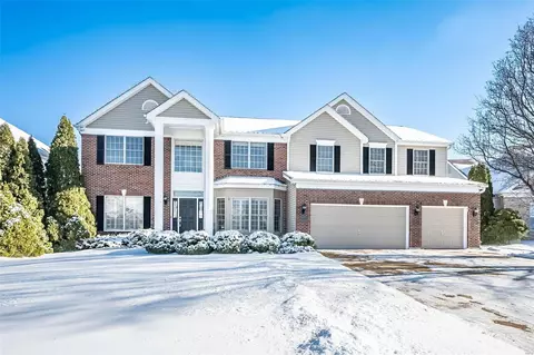 10259 Hartshill Ln, Saint Louis, MO 63128