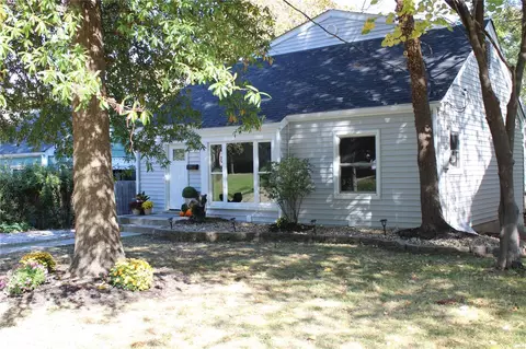 810 Evans Ave, Kirkwood, MO 63122
