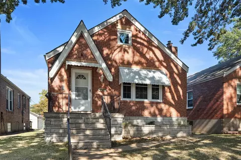 6441 Potomac St, Saint Louis, MO 63139