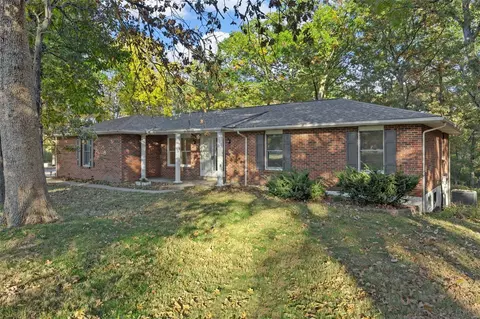 4 Bridal Oak Ct, O'fallon, MO 63366