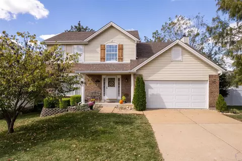 5903 Pennbrooke Dr, Saint Louis, MO 63129
