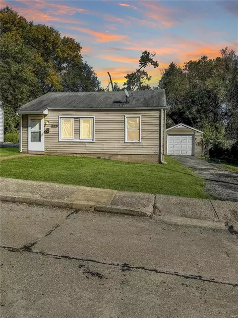 346 Mueller Ave, Saint Louis, MO 63135