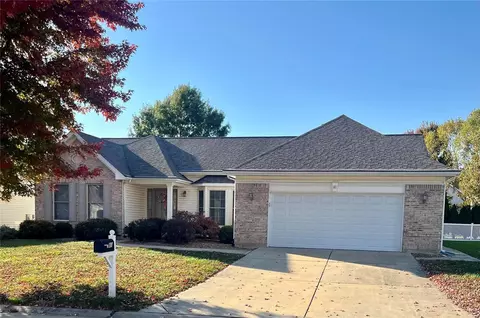 81 Boschert Creek Dr, Saint Peters, MO 63376