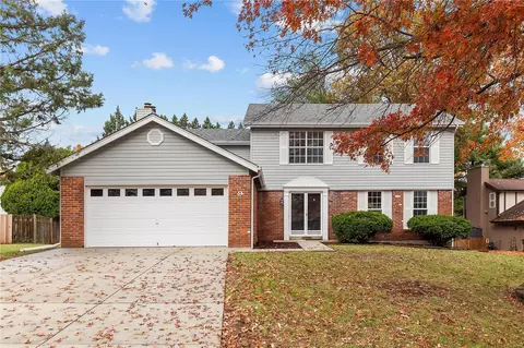 9 Shadowridge Ct, Saint Peters, MO 63376