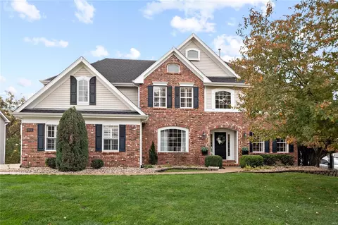 1034 Kiefer Ridge Dr, Ballwin, MO 63021