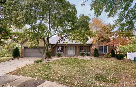 4 Wildrose Ct, Saint Charles, MO 63303