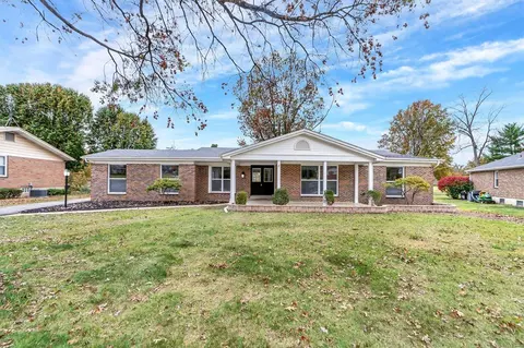 436 Coronado Dr, Ballwin, MO 63011