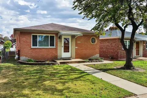 6130 Morganford Rd, Saint Louis, MO 63116