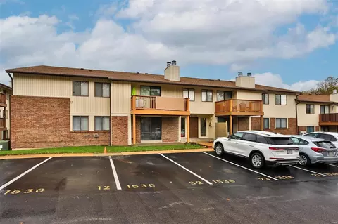 1536 Springlet Ct #14, Florissant, MO 63033