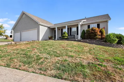 51 W Park Dr, O'fallon, MO 63366