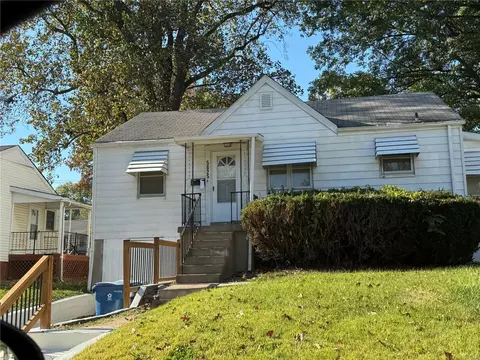 5625 Curry Ave, Saint Louis, MO 63136