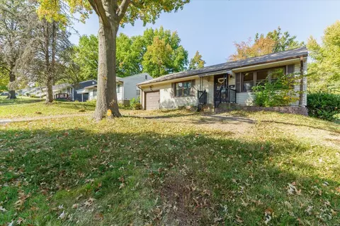 9133 Leamont Dr, Jennings, MO 63136