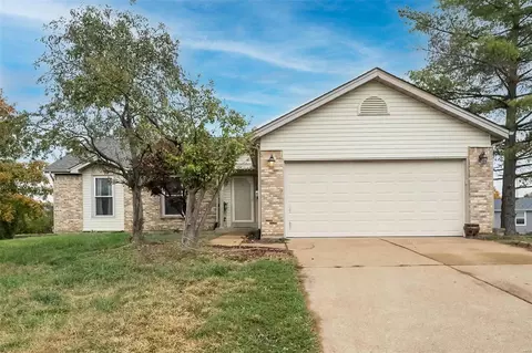 108 Bonnybridge Ct, Ellisville, MO 63021