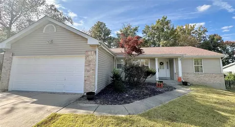 797 Seven Hills Ln, Saint Charles, MO 63304