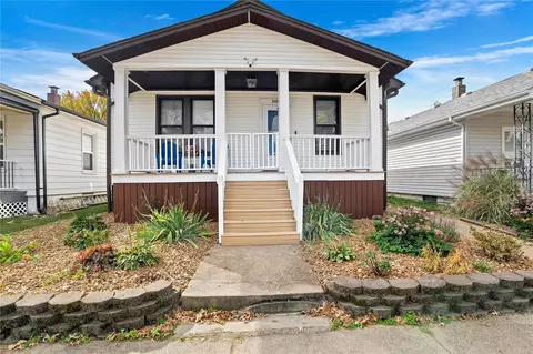 3948 Burgen Ave, Saint Louis, MO 63116