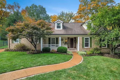5874 Chrisbrook Dr, Saint Louis, MO 63128