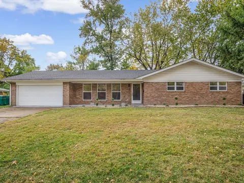 403 Matthew Dr, O'fallon, IL 62269 photo 1