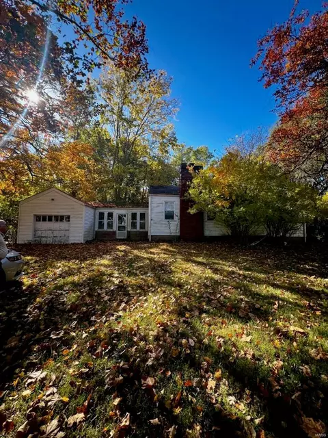 471 Lewis Rd, Eureka, MO 63025