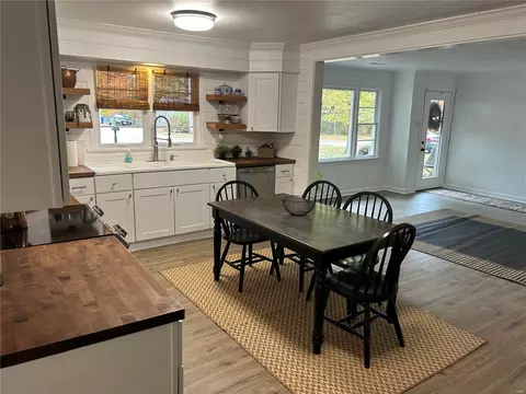 Kitchen - 98 Irene Dr, Ballwin, MO 63011 photo 2 of 3