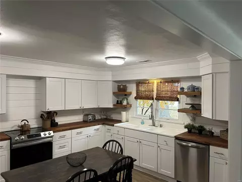 Kitchen - 98 Irene Dr, Ballwin, MO 63011 photo 1 of 3