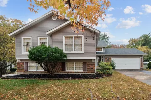 16504 Forest Pine Dr, Wildwood, MO 63011
