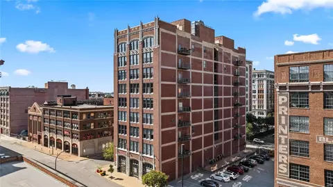 1627 Locust St #203, Saint Louis, MO 63103