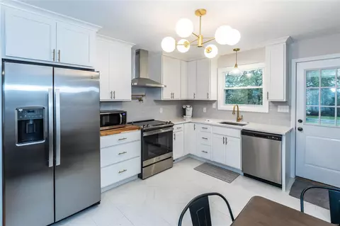 Kitchen - 331 Summit Rd, Fenton, MO 63026 photo 1 of 3