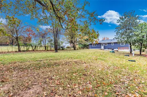 Exterior - 331 Summit Rd, Fenton, MO 63026 photo 4 of 10