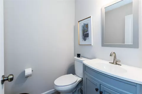 Bath - 331 Summit Rd, Fenton, MO 63026 photo 1 of 5